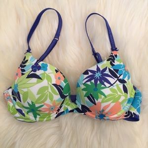 Victoria’s Secret push up bra floral